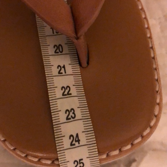 Vince Morris Strappy Flat Sandal - Picture 14 of 14